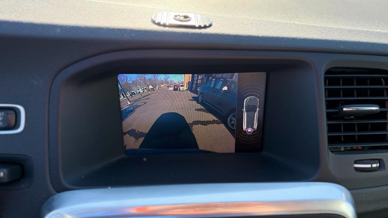 Volvo V60 Cross Country  2018