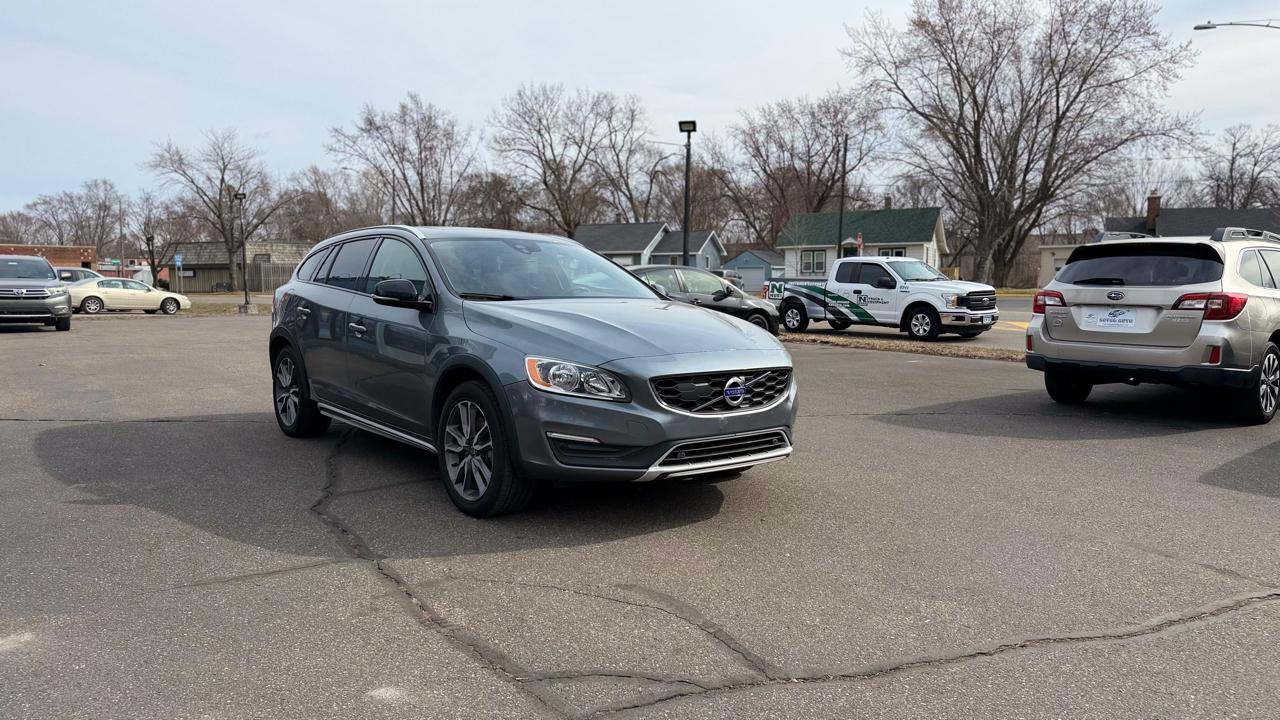 Volvo V60 Cross Country  2018