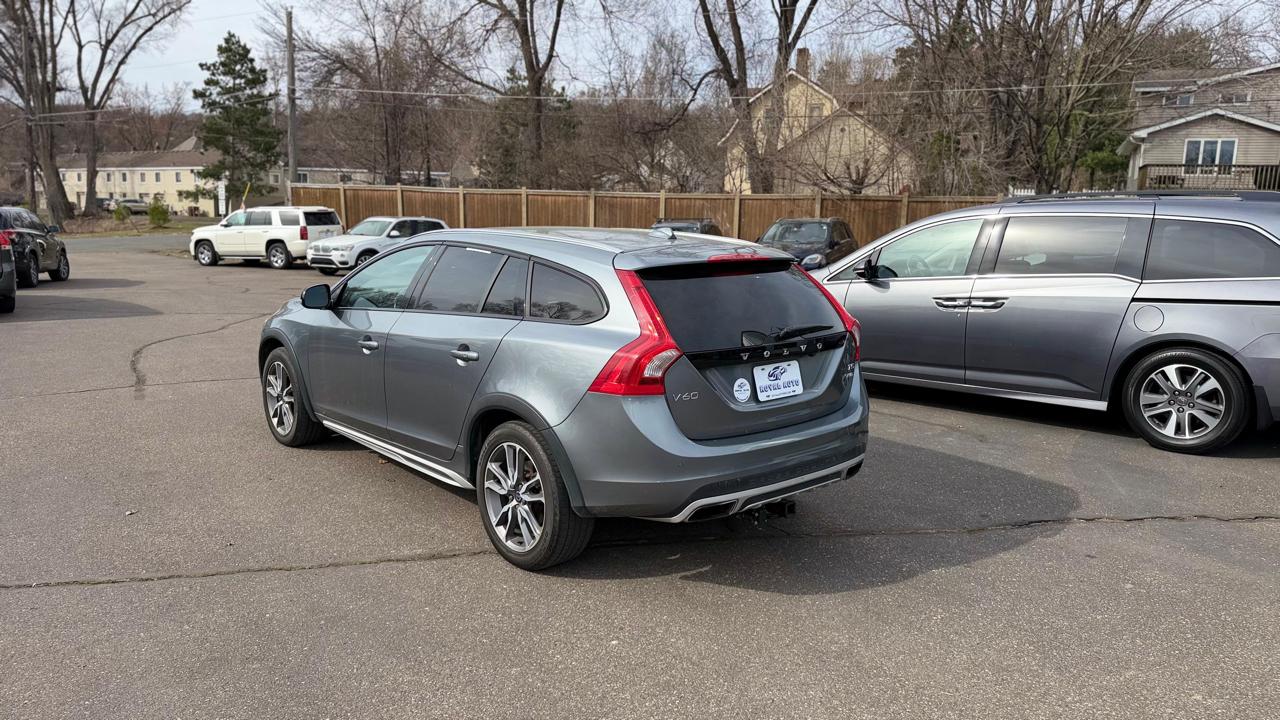 Volvo V60 Cross Country  2018