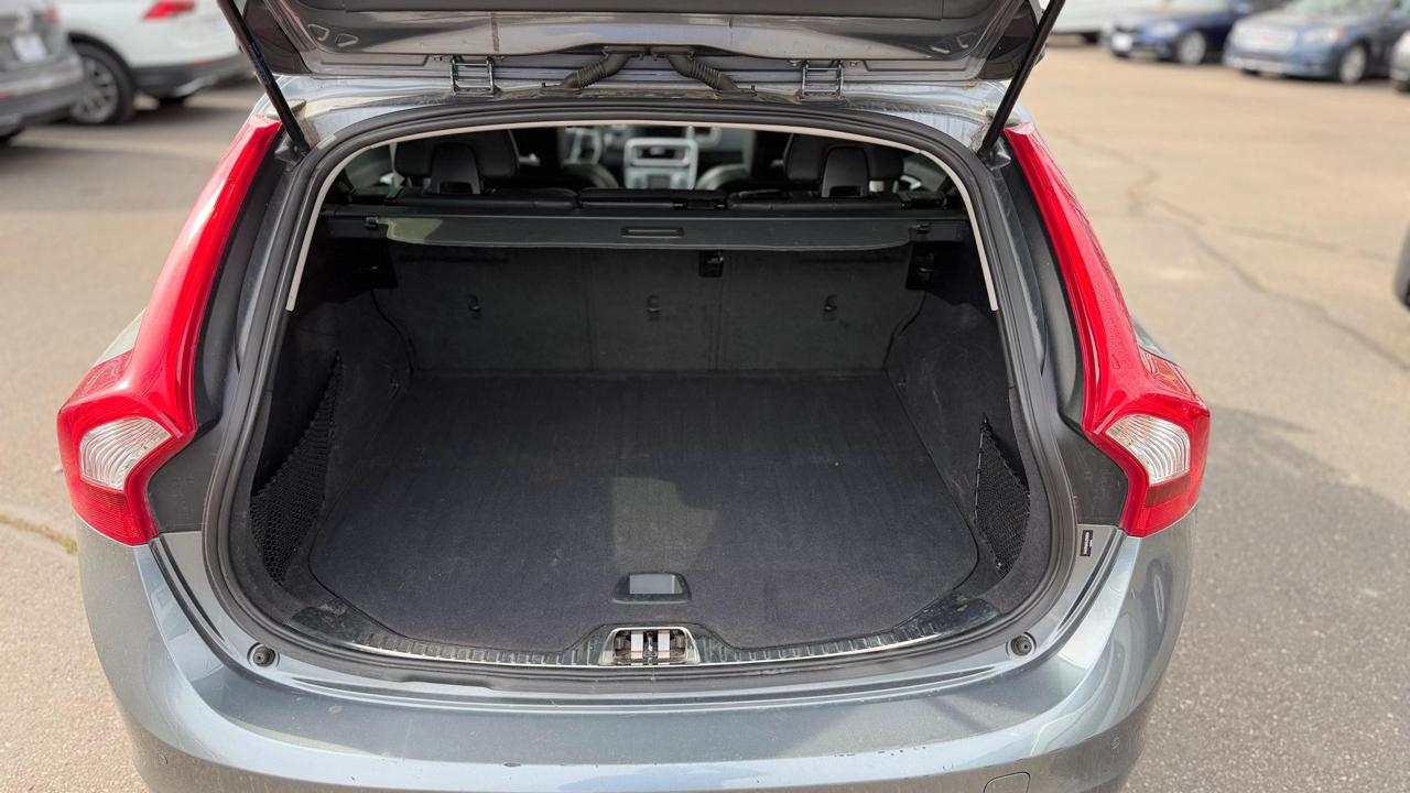 Volvo V60 Cross Country  2018