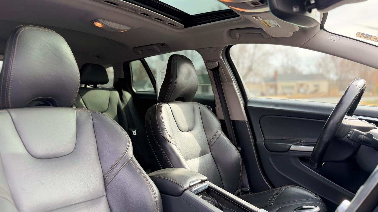 Volvo V60 Cross Country  2018