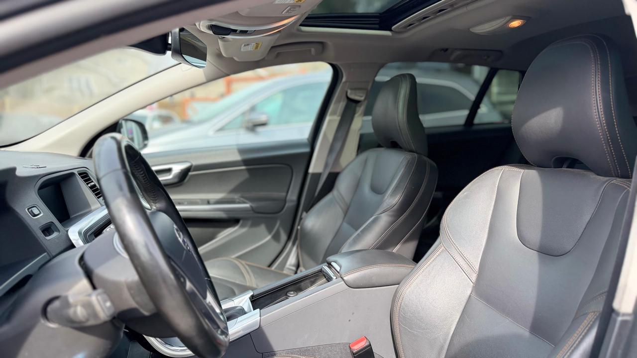 Volvo V60 Cross Country  2018