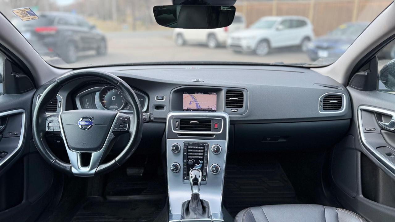 Volvo V60 Cross Country  2018