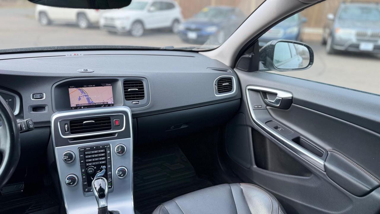 Volvo V60 Cross Country  2018