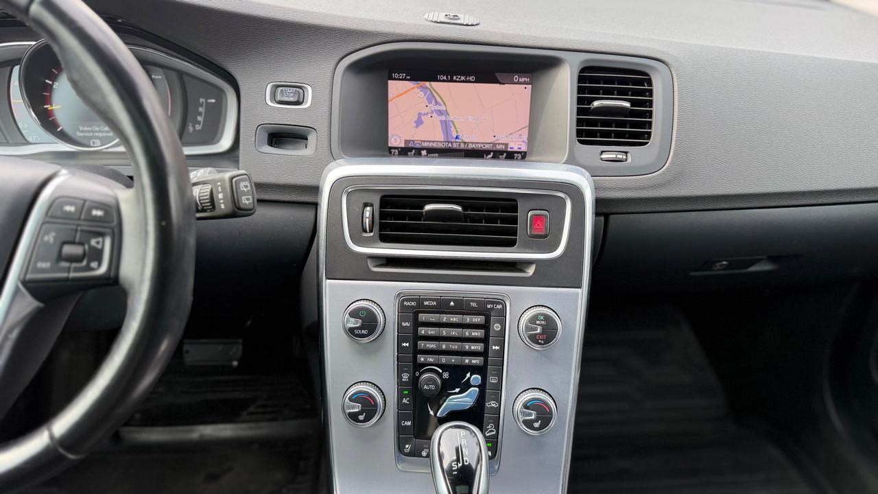 Volvo V60 Cross Country  2018