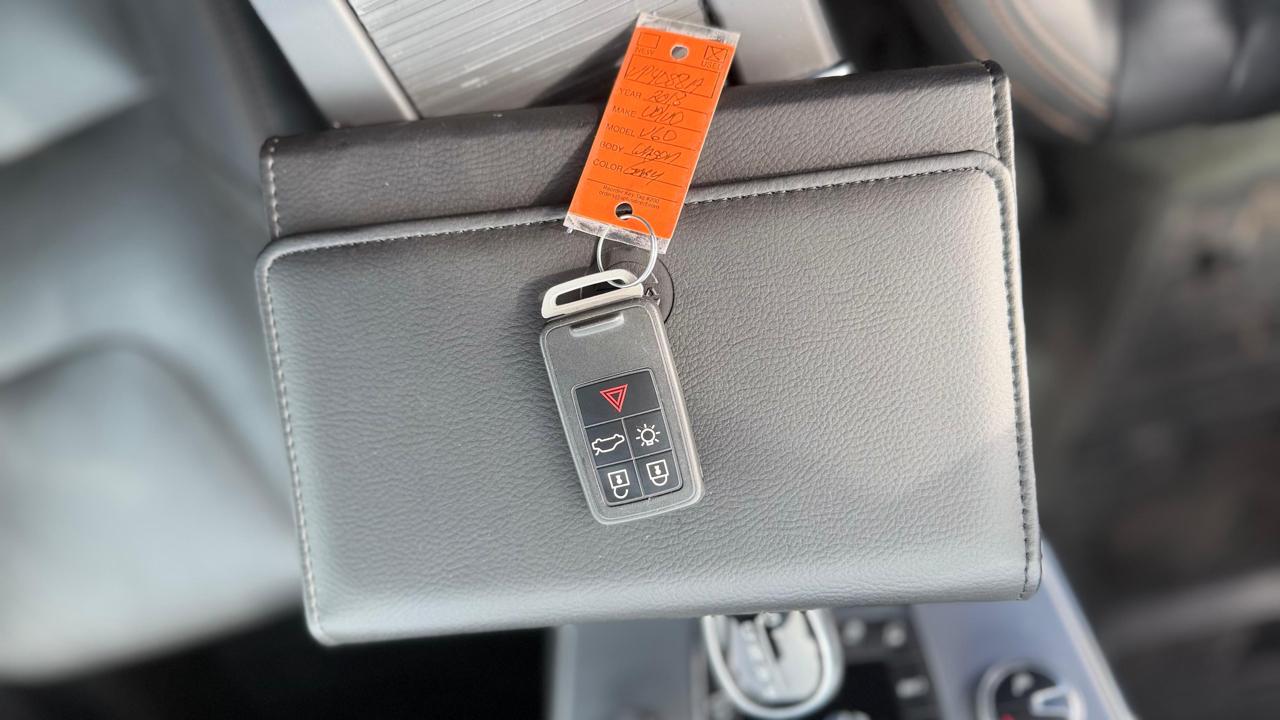 Volvo V60 Cross Country  2018