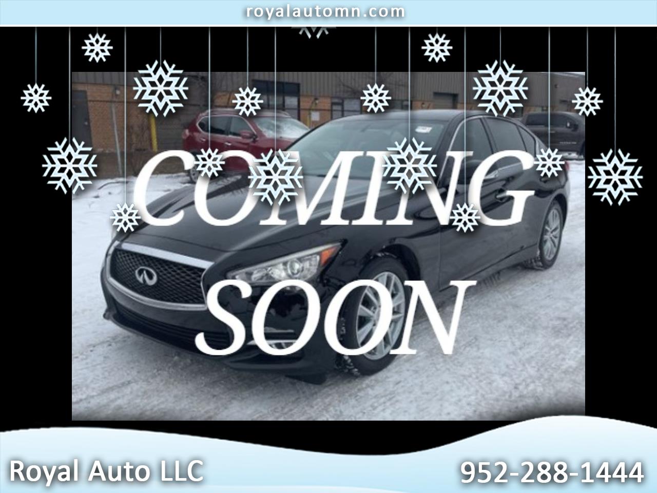 2015 Infiniti Q50 Premium 4D Sedan AWD