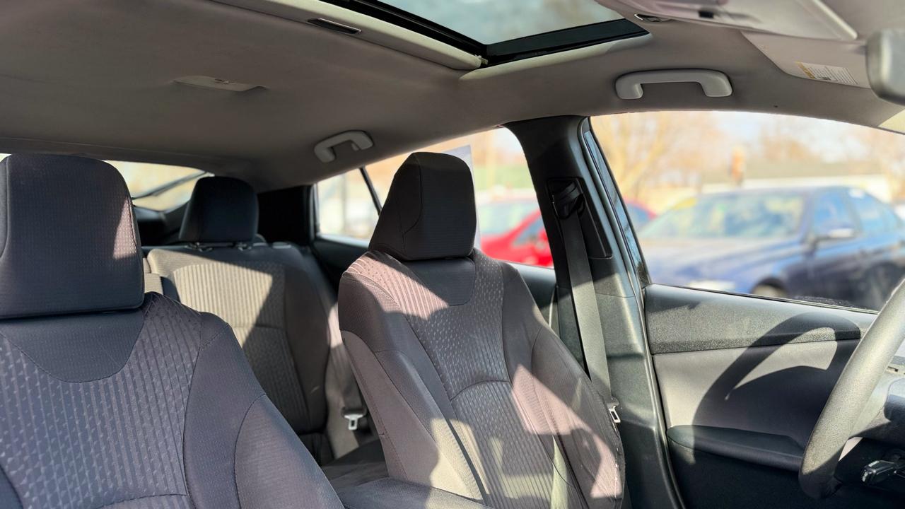 Toyota Prius Two 2018