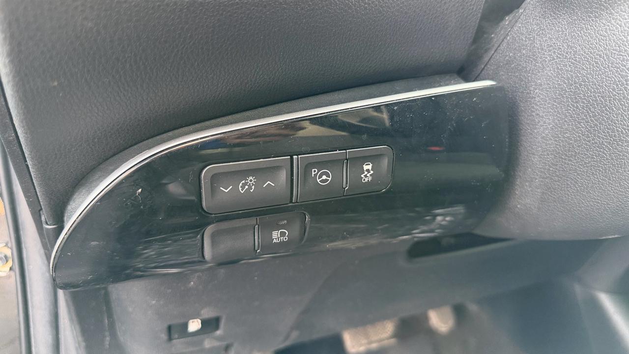 Toyota Prius Two 2018