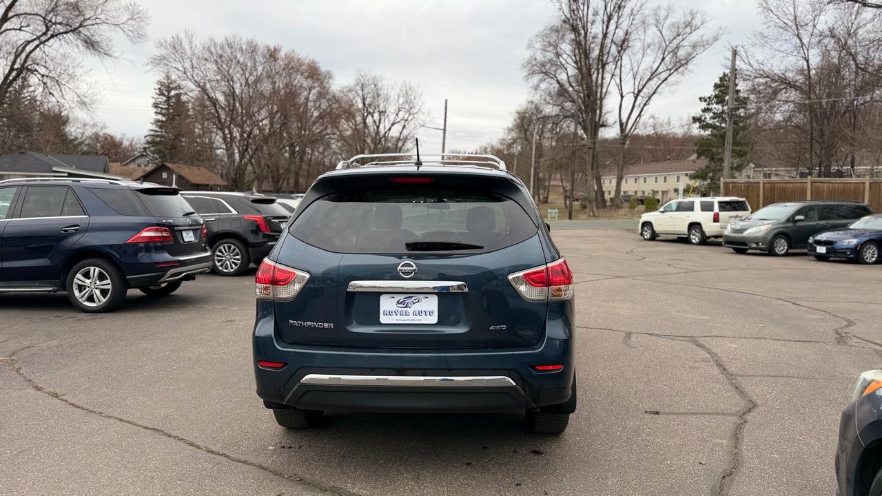 Nissan Pathfinder  2016