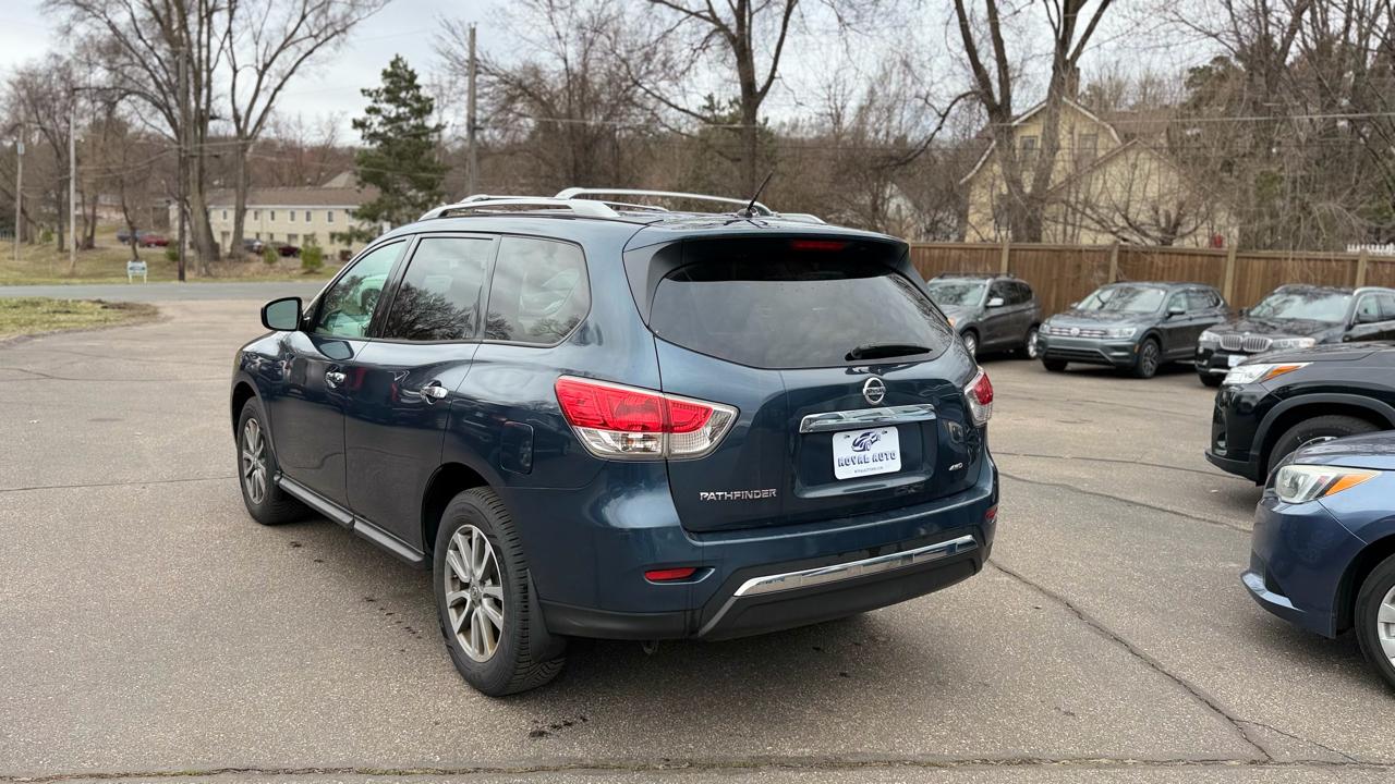 Nissan Pathfinder  2016