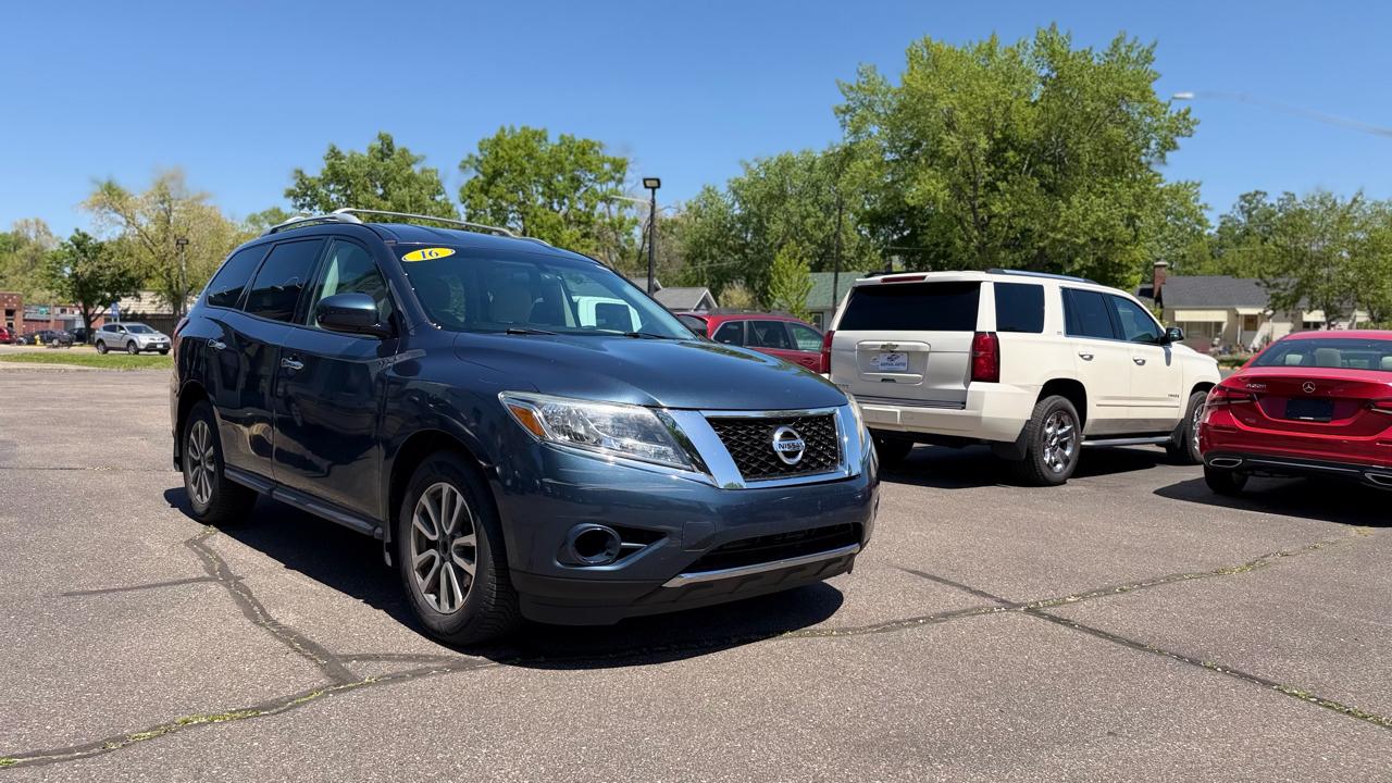 Nissan Pathfinder S 4D SUV 4WD 2016