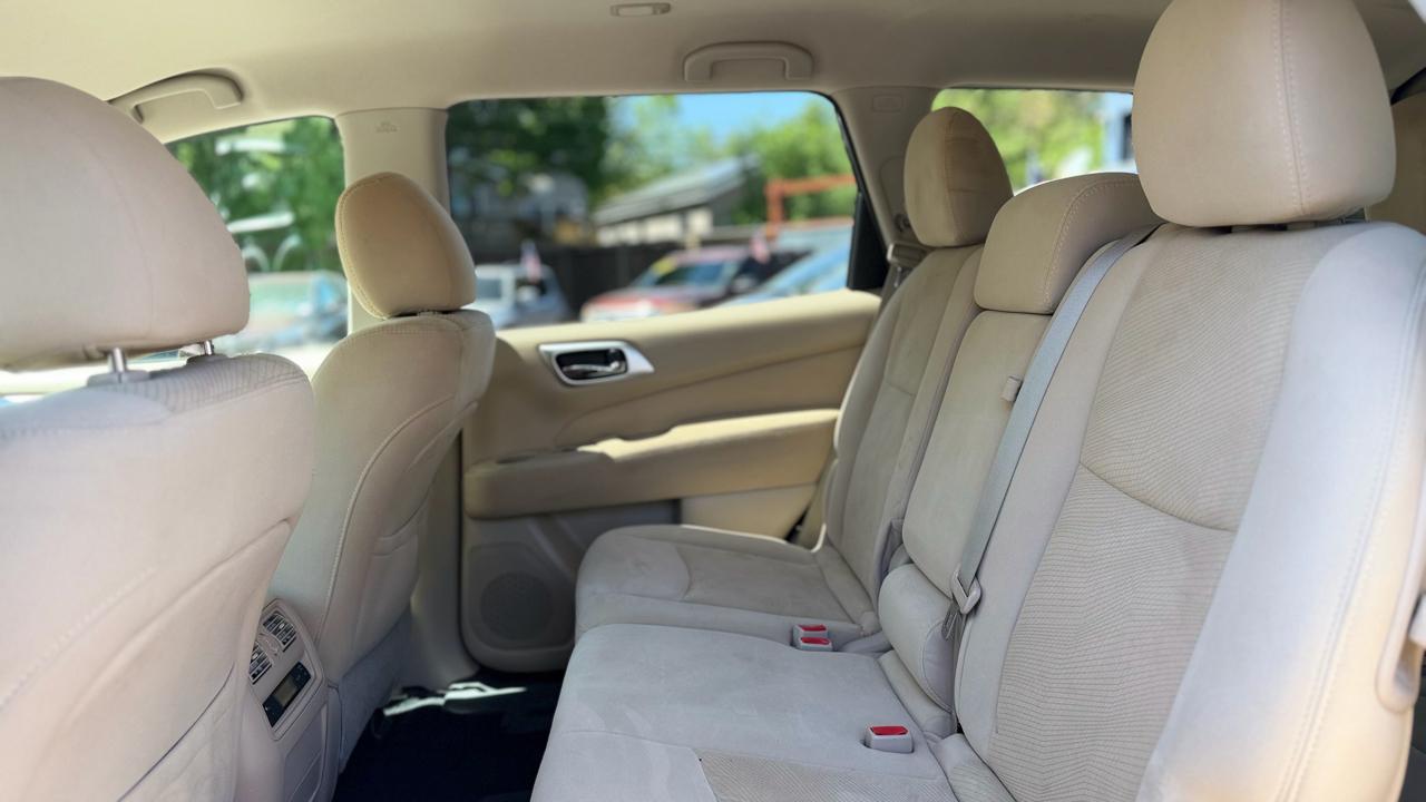 Nissan Pathfinder S 4D SUV 4WD 2016
