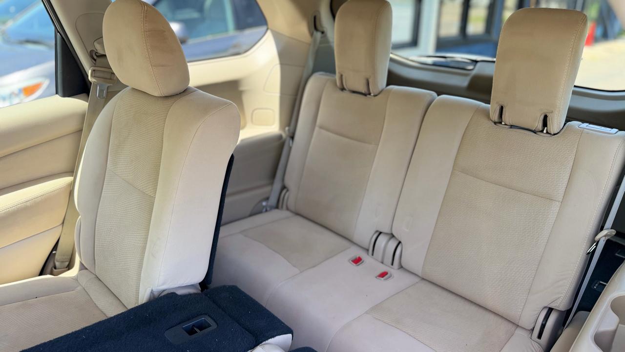 Nissan Pathfinder S 4D SUV 4WD 2016