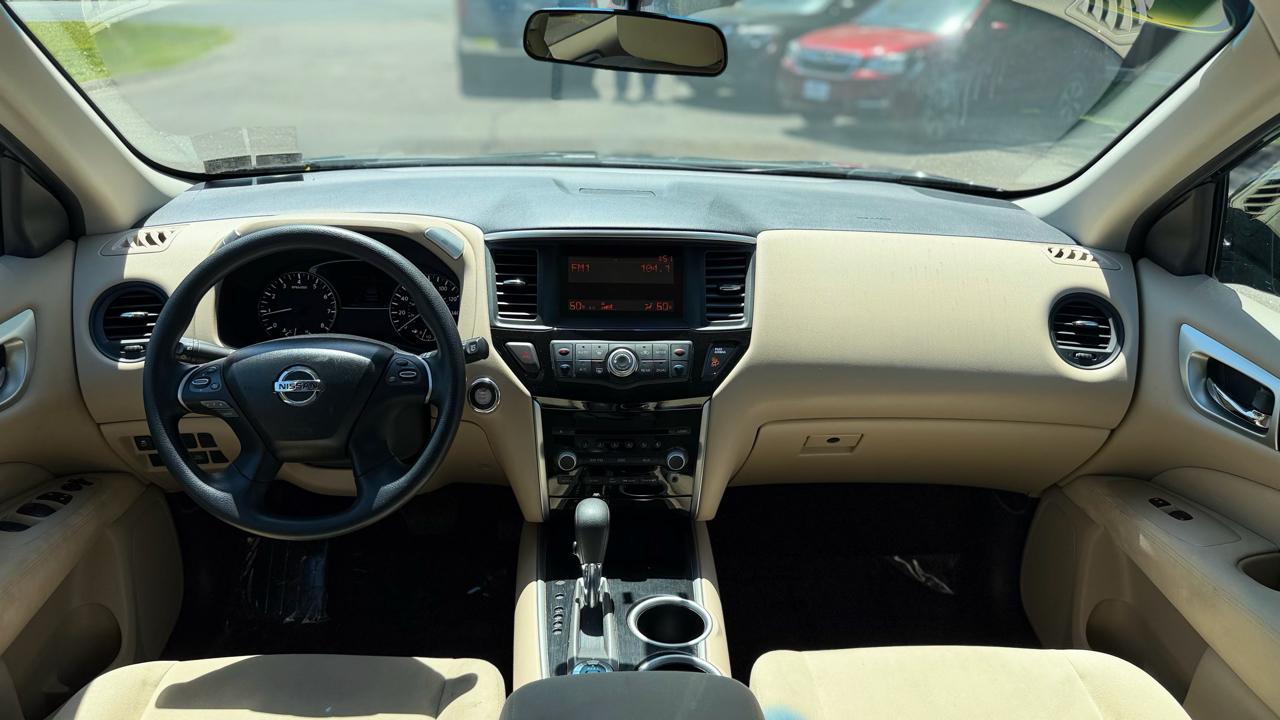Nissan Pathfinder S 4D SUV 4WD 2016