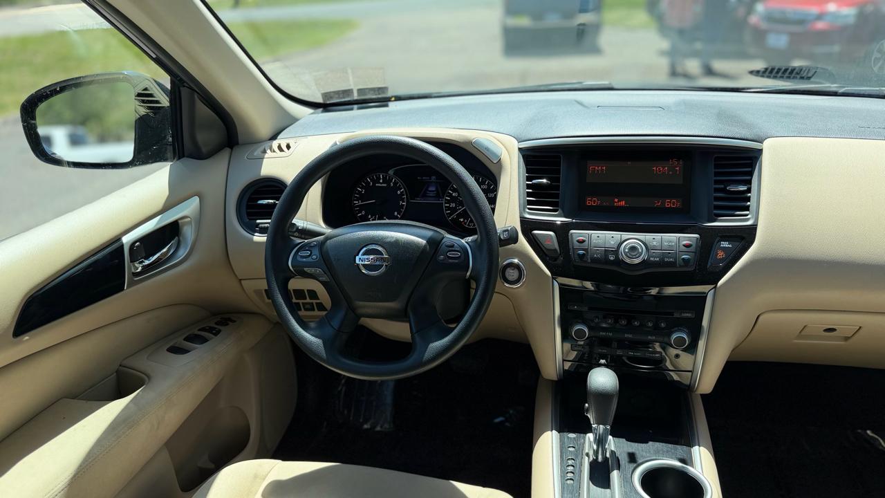 Nissan Pathfinder S 4D SUV 4WD 2016