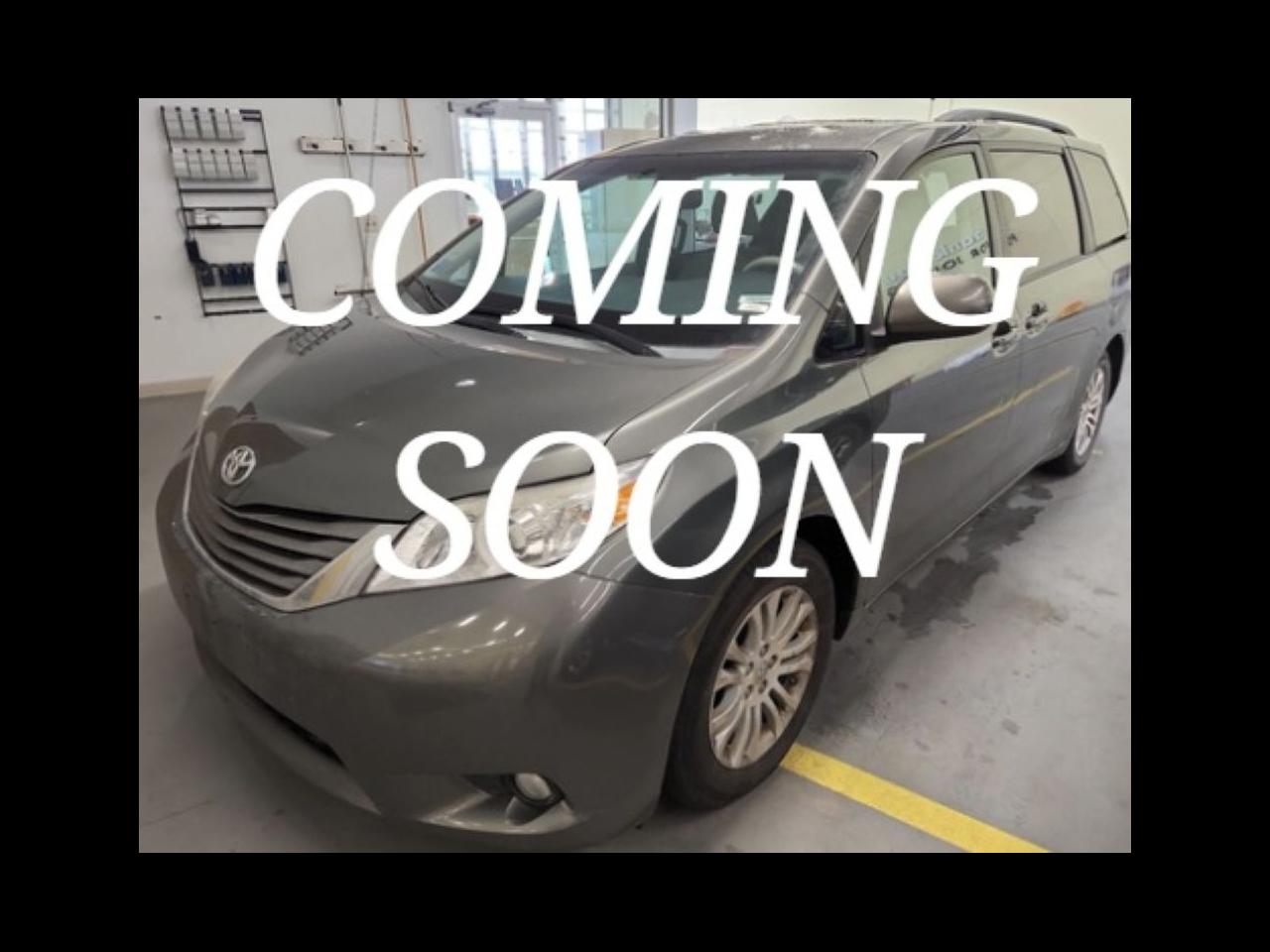 2013 Toyota Sienna XLE