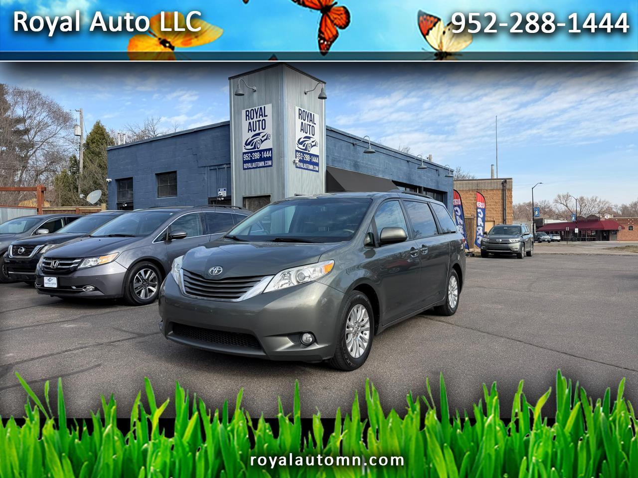 2013 Toyota Sienna XLE