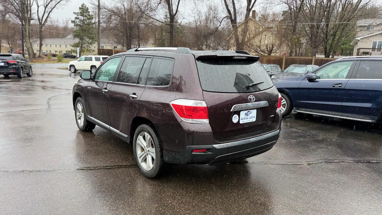 Toyota Highlander Limited 2013