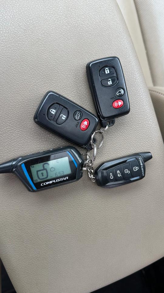 Toyota Highlander Limited 2013