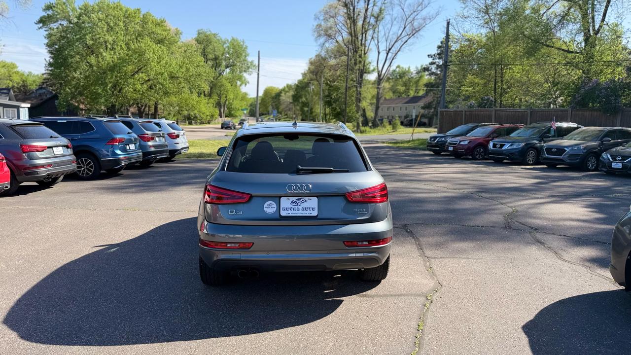 Audi Q3  2015