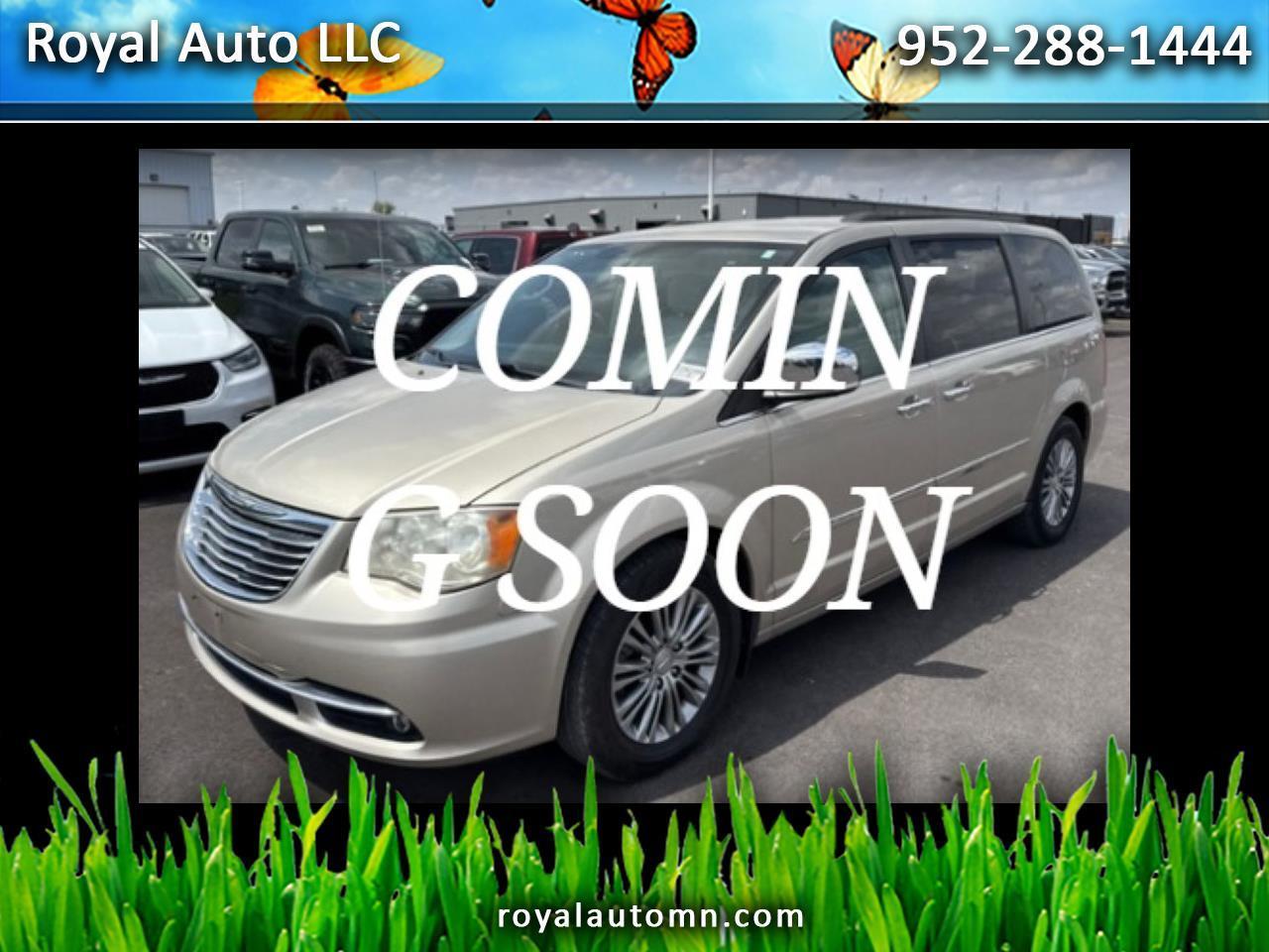 Chrysler Town & Country Touring L 2013