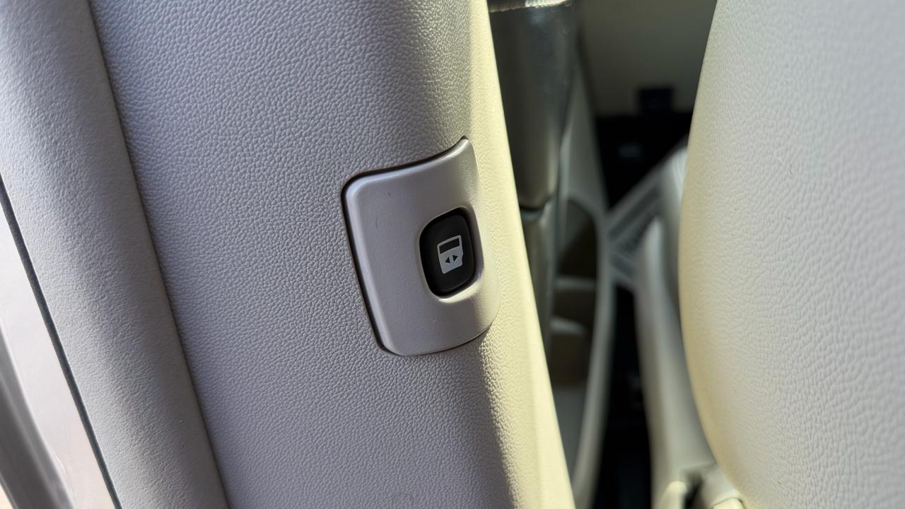 Chrysler Town & Country Touring L 2013