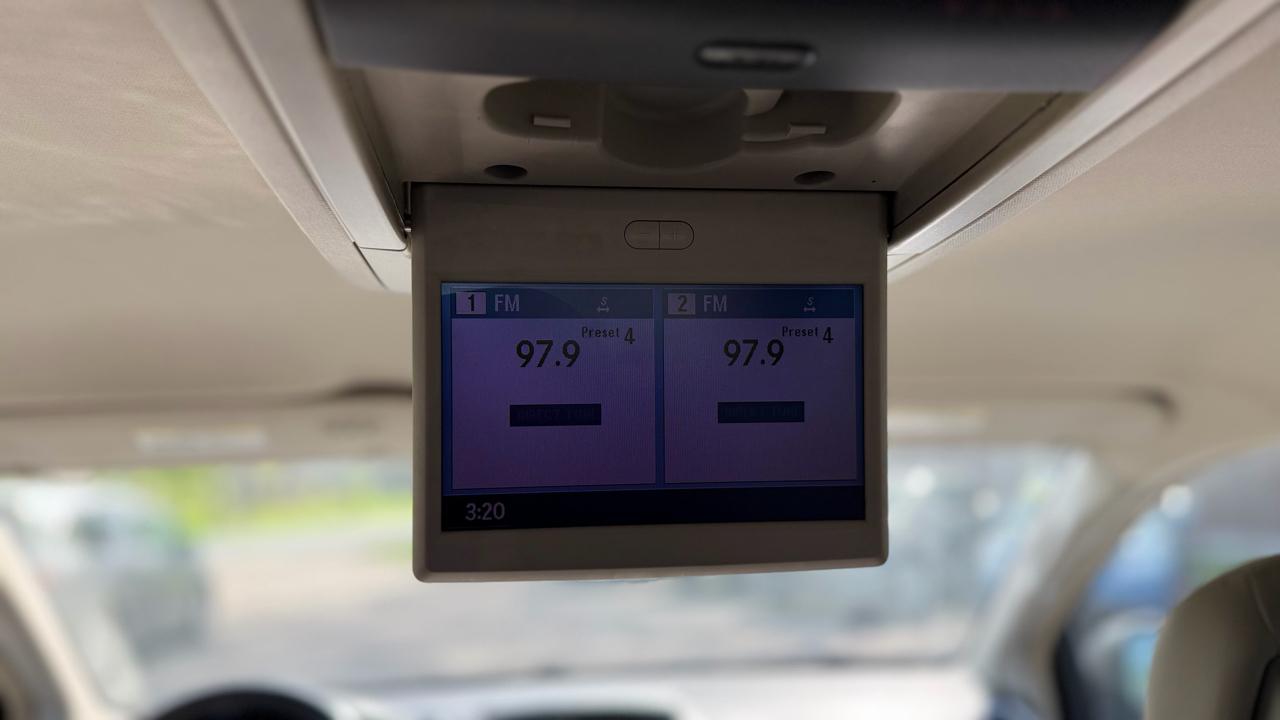 Chrysler Town & Country Touring L 2013