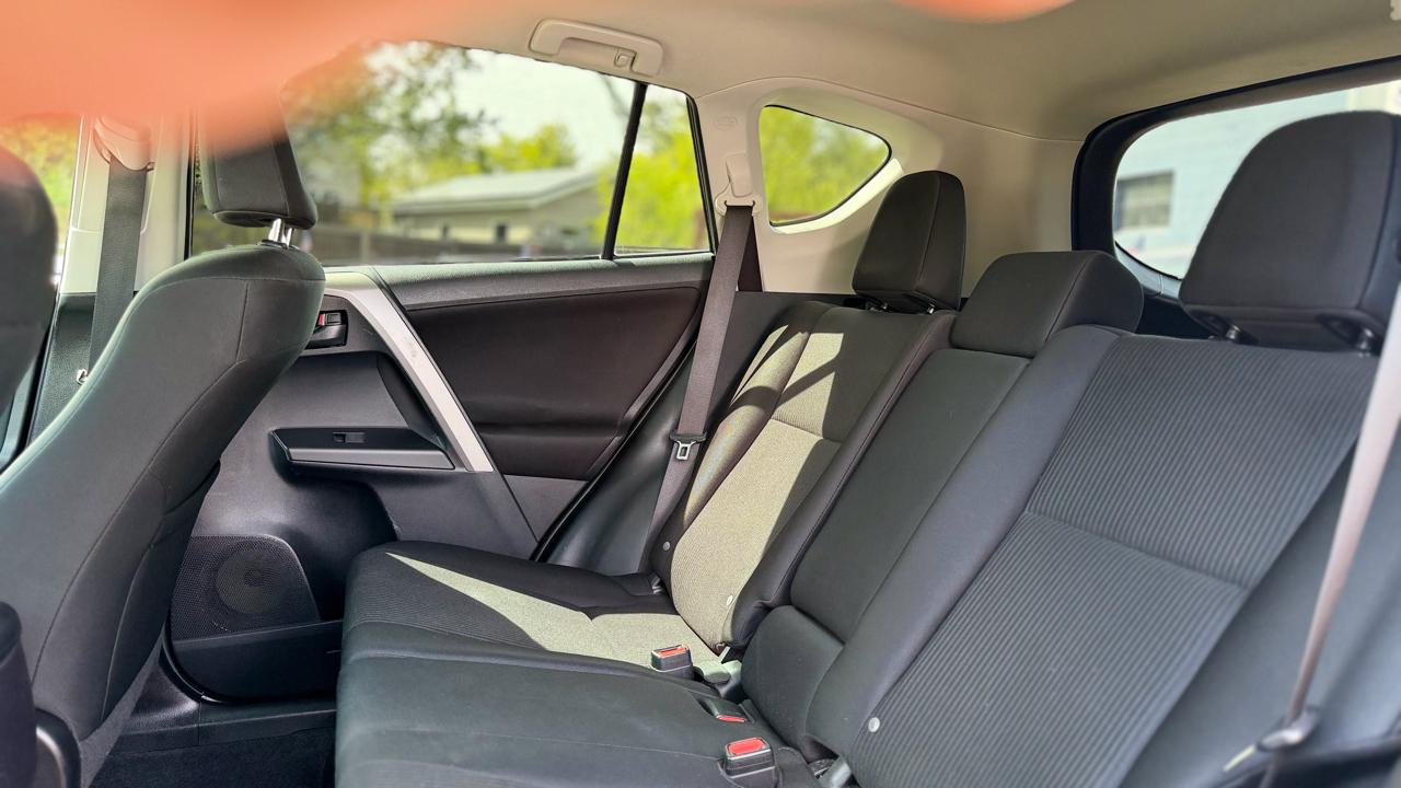 Toyota RAV4 LE 2016