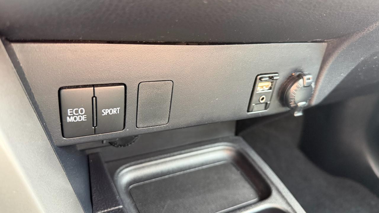 Toyota RAV4 LE 2016