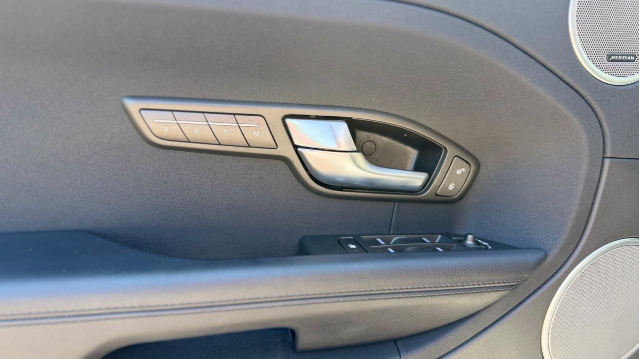 Land Rover Range Rover Evoque  2013