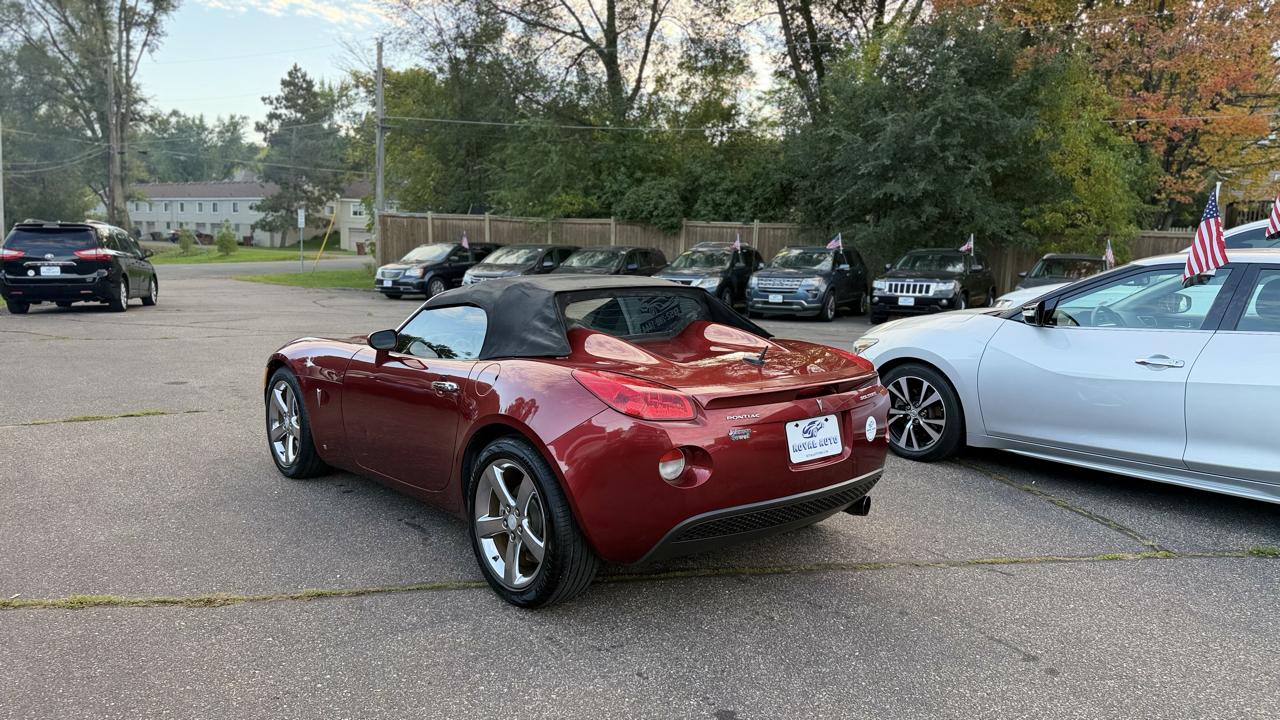 Pontiac Solstice 2dr Convertible 2009