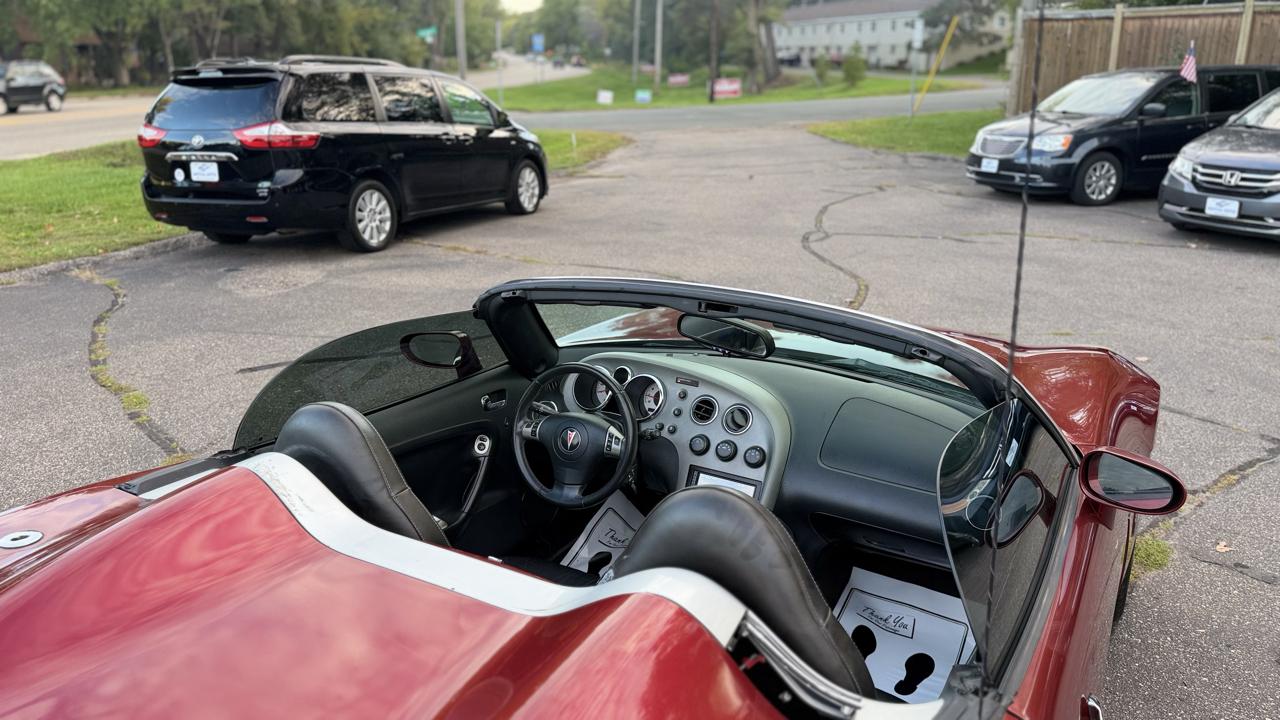 Pontiac Solstice 2dr Convertible 2009