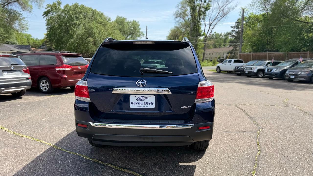 Toyota Highlander SE 2013