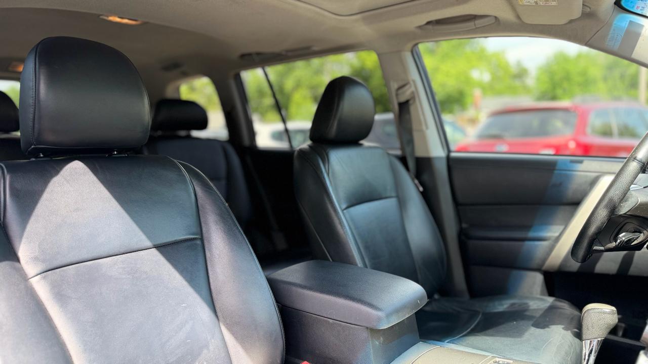 Toyota Highlander SE 2013