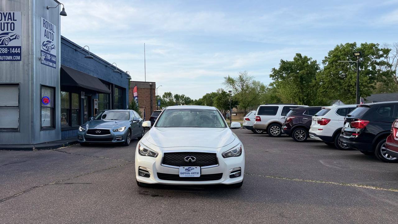 Infiniti Q50 Premium 2015