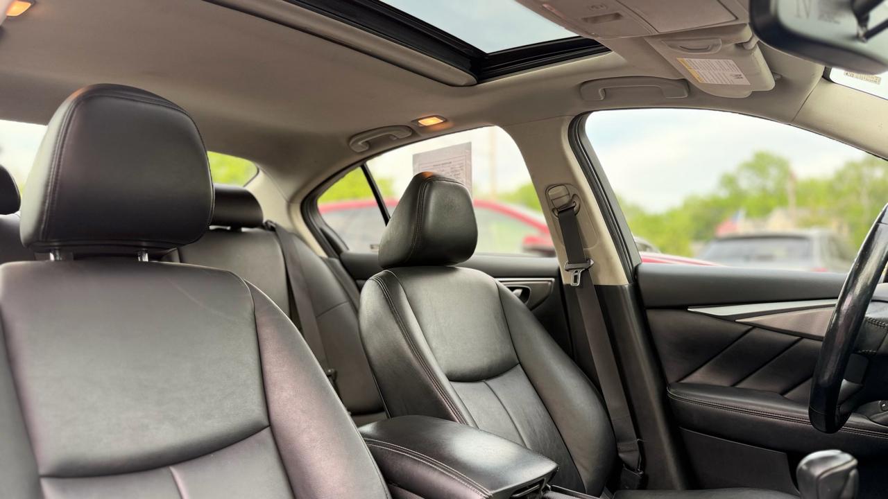 Infiniti Q50 Premium 2015