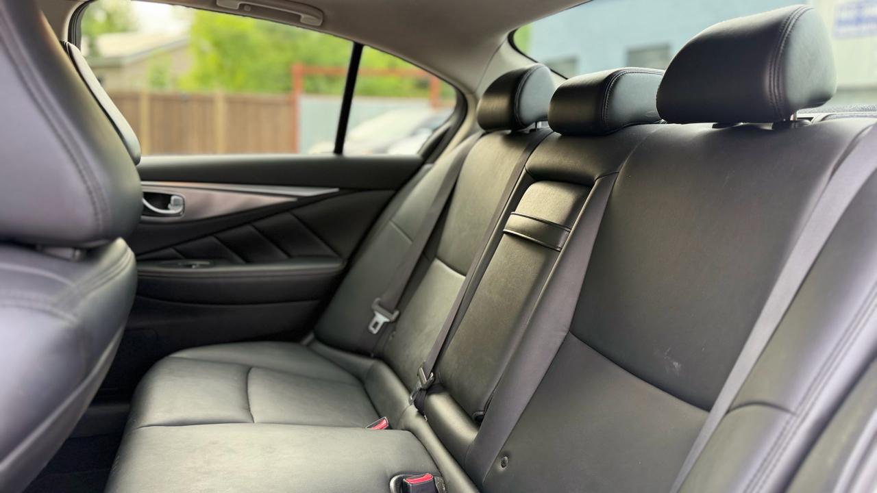 Infiniti Q50 Premium 2015