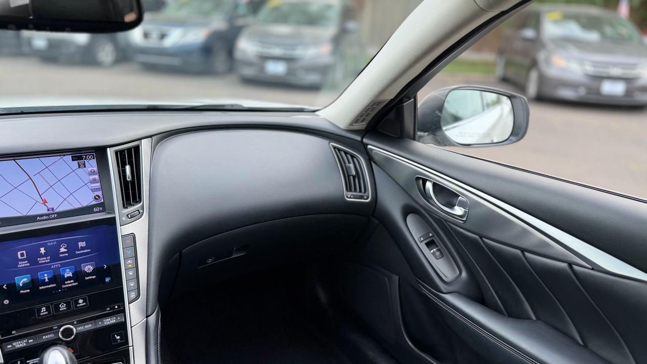 Infiniti Q50 Premium 2015