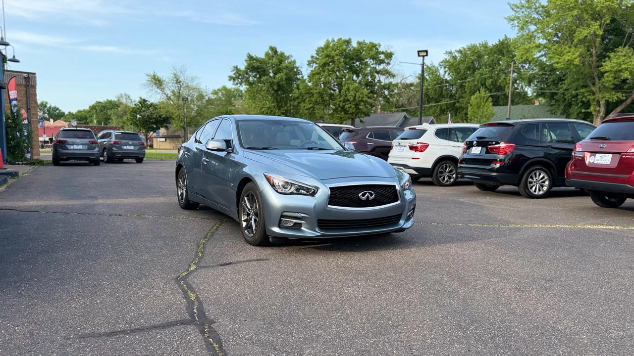 Infiniti Q50  2017