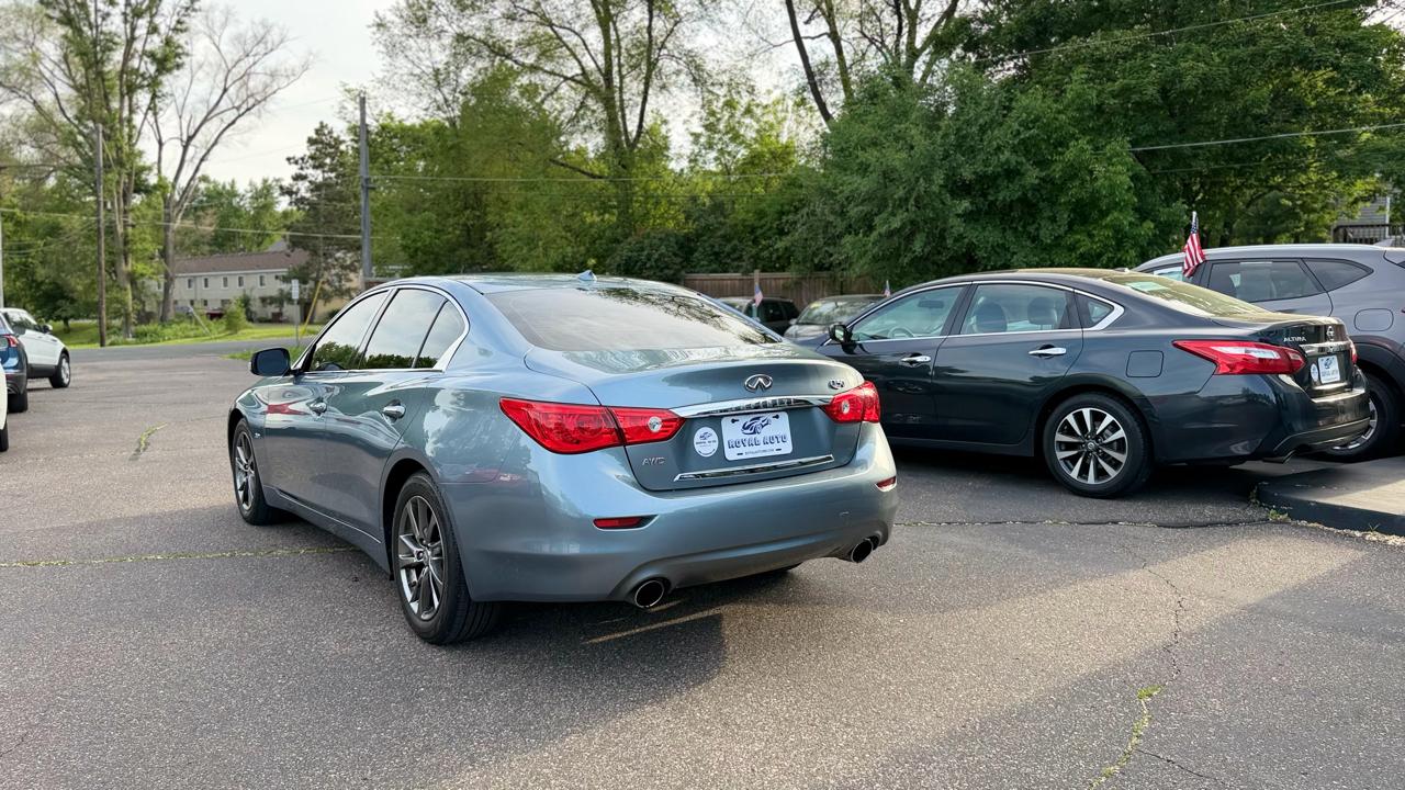Infiniti Q50  2017