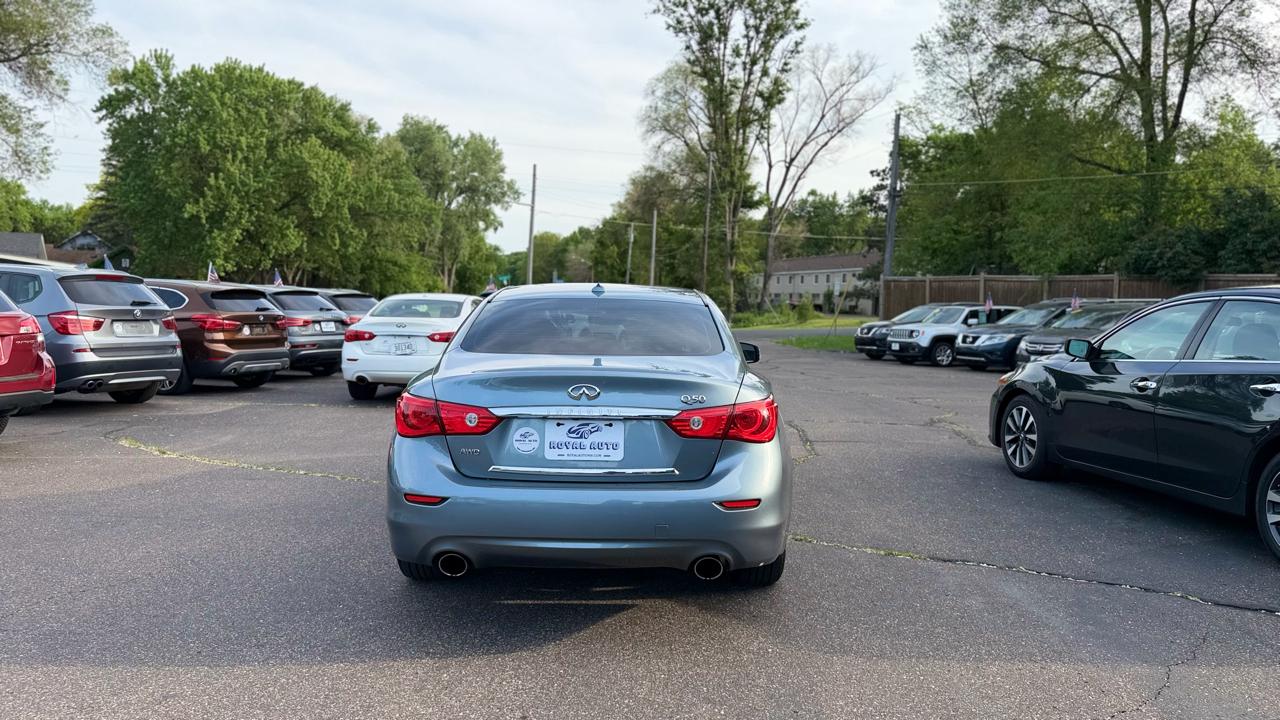 Infiniti Q50  2017