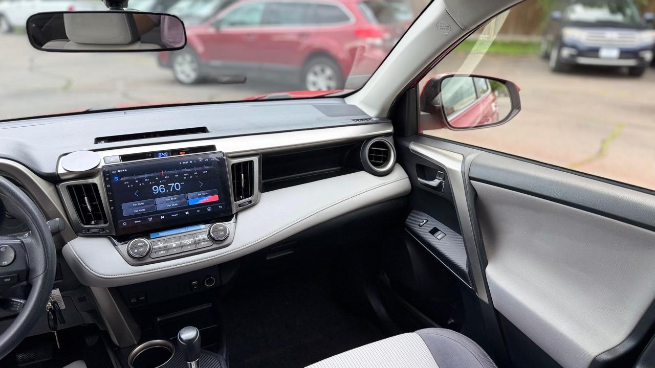 Toyota RAV4 XLE 2015