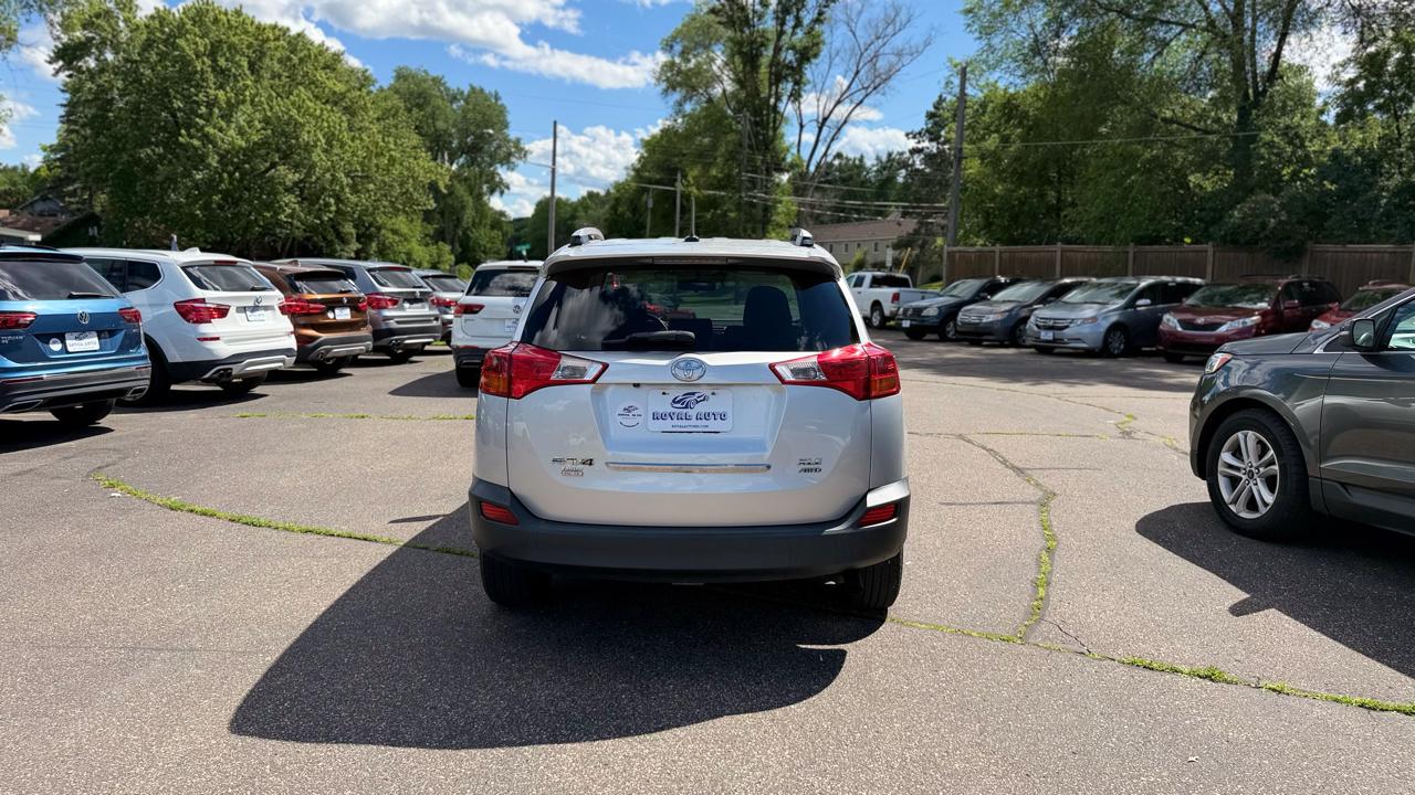 Toyota RAV4 XLE 2015
