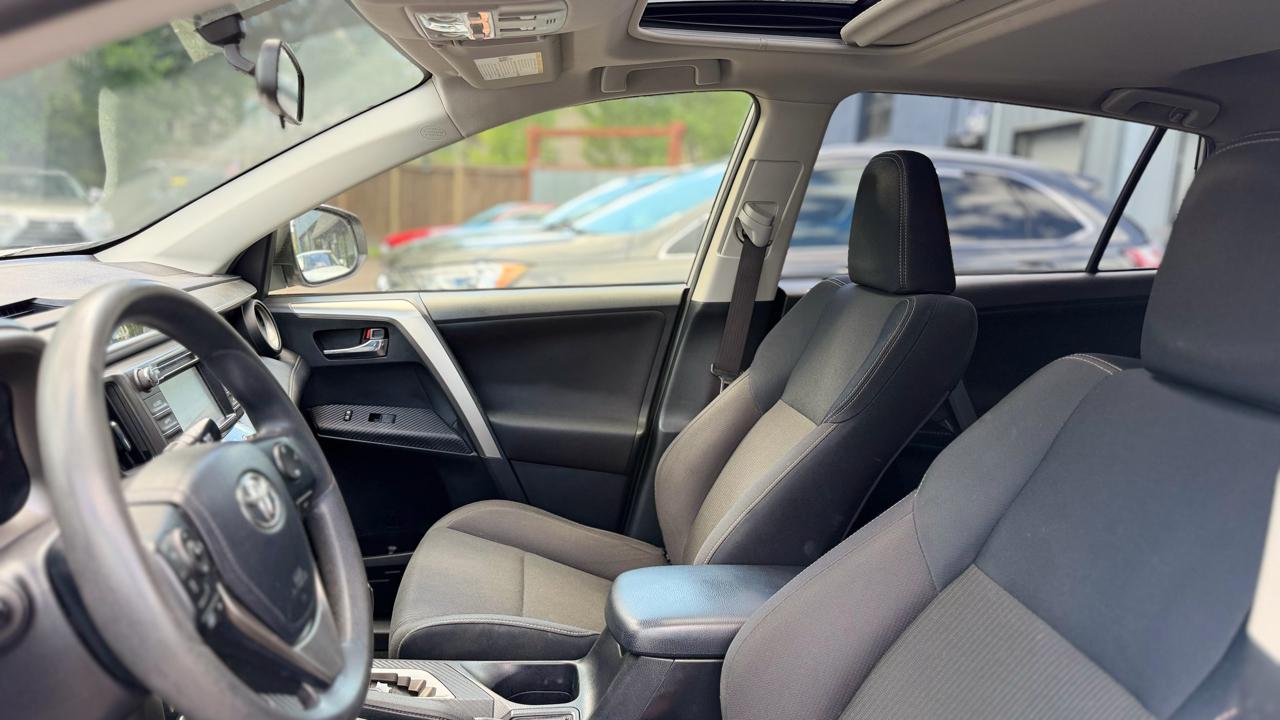 Toyota RAV4 XLE 2015