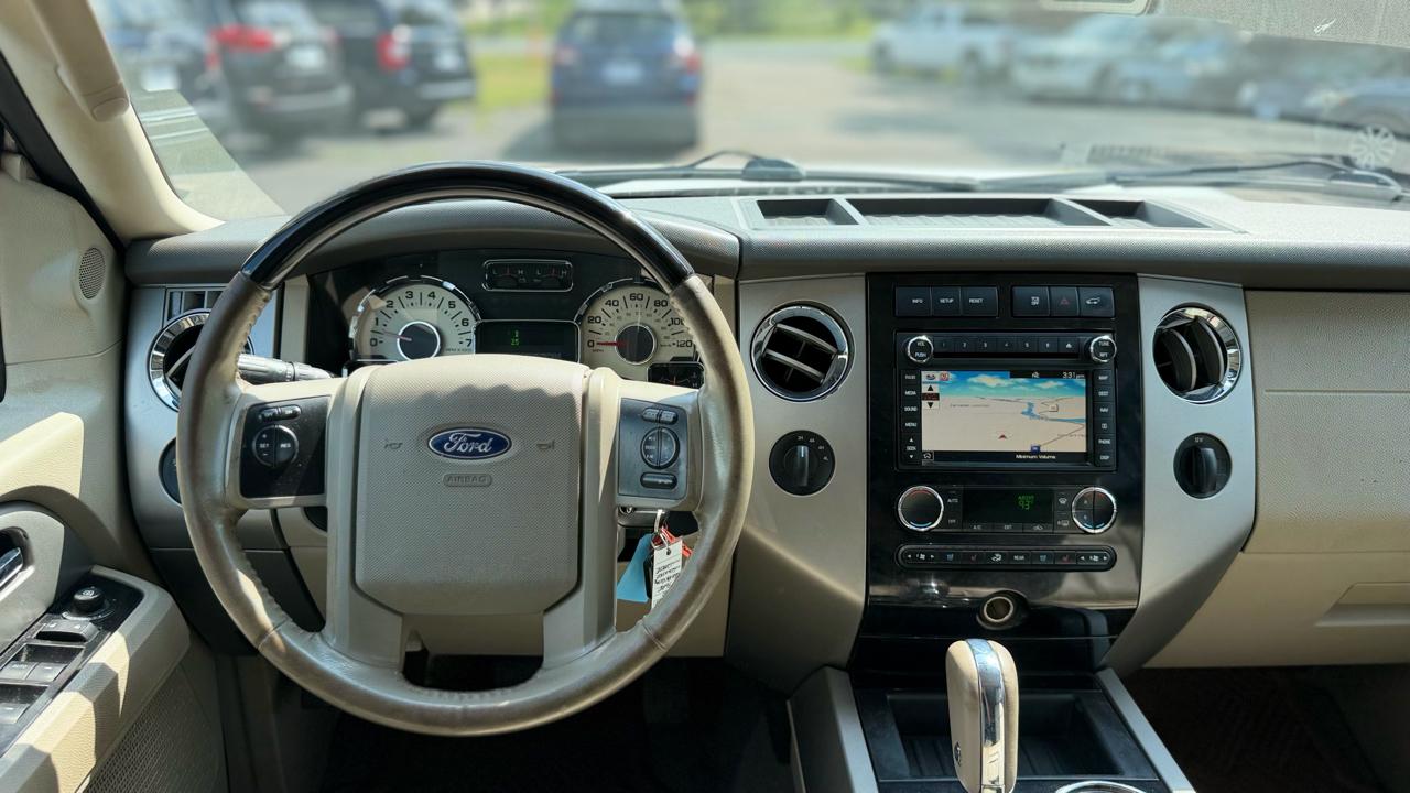 Ford Expedition  2012