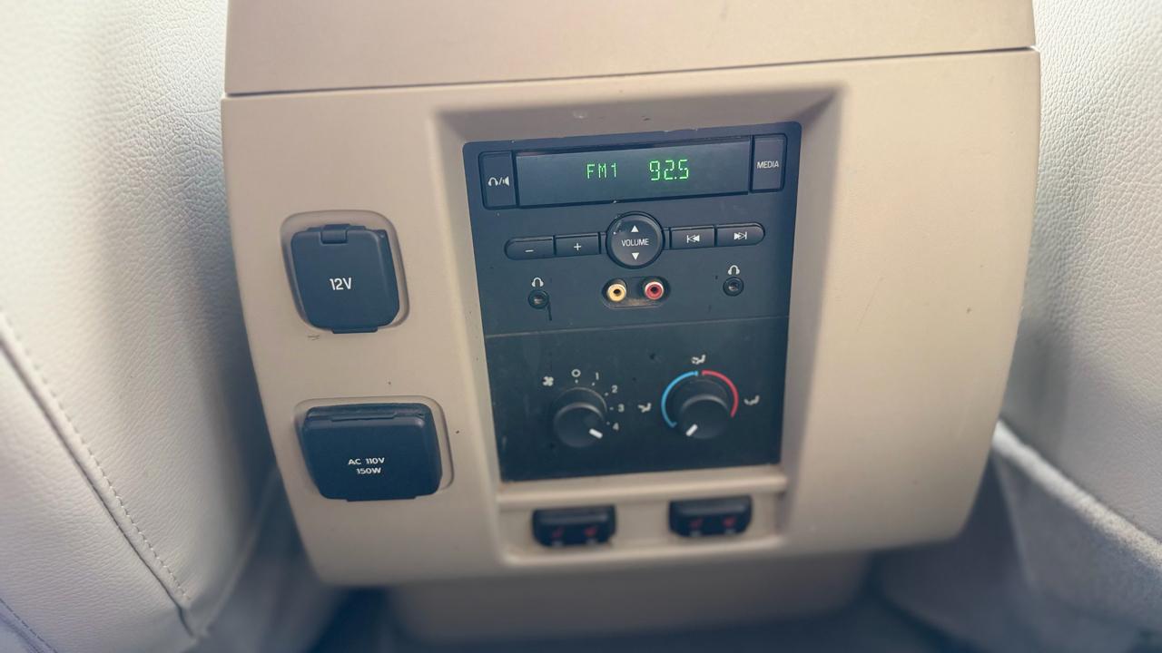 Ford Expedition  2012