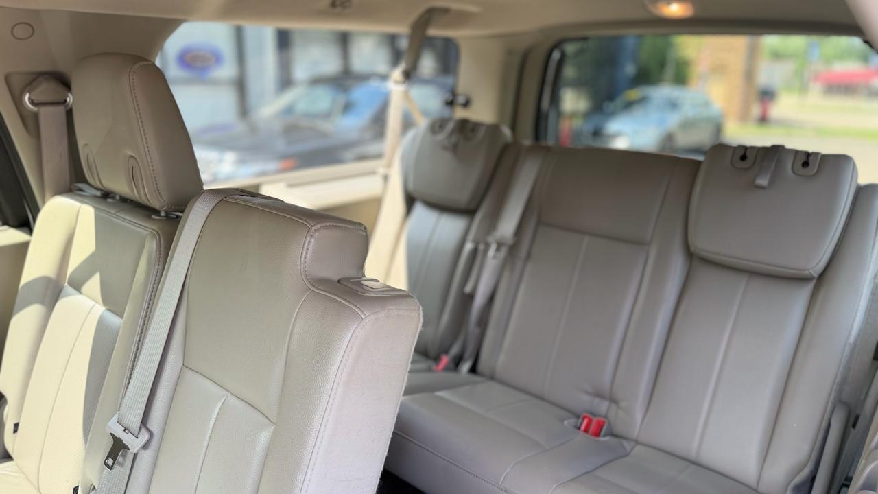 Ford Expedition  2012
