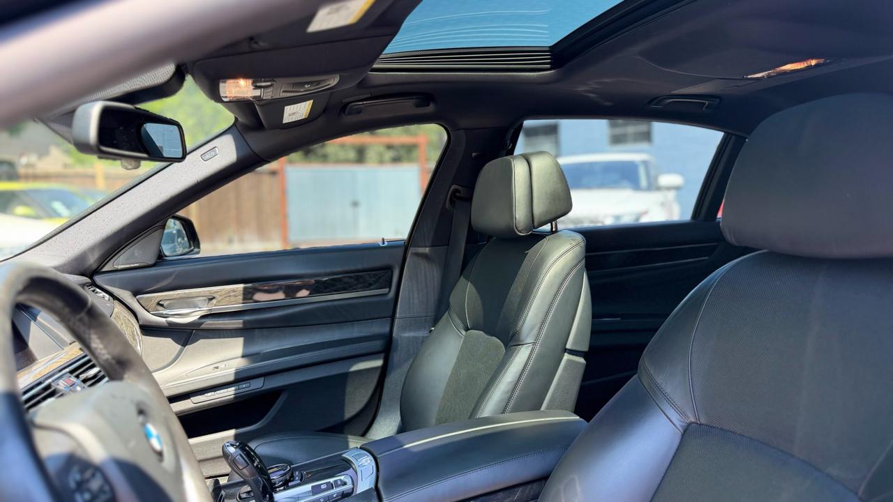 BMW 7-Series  2014