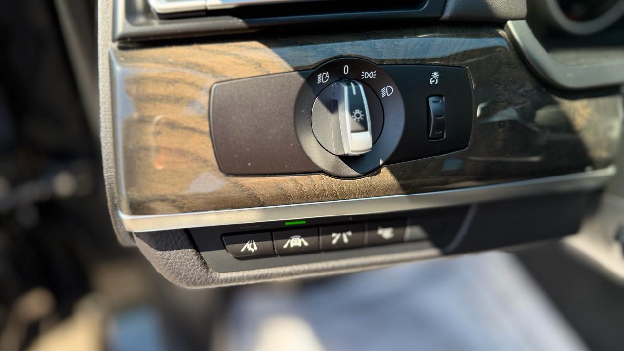 BMW 7-Series  2014